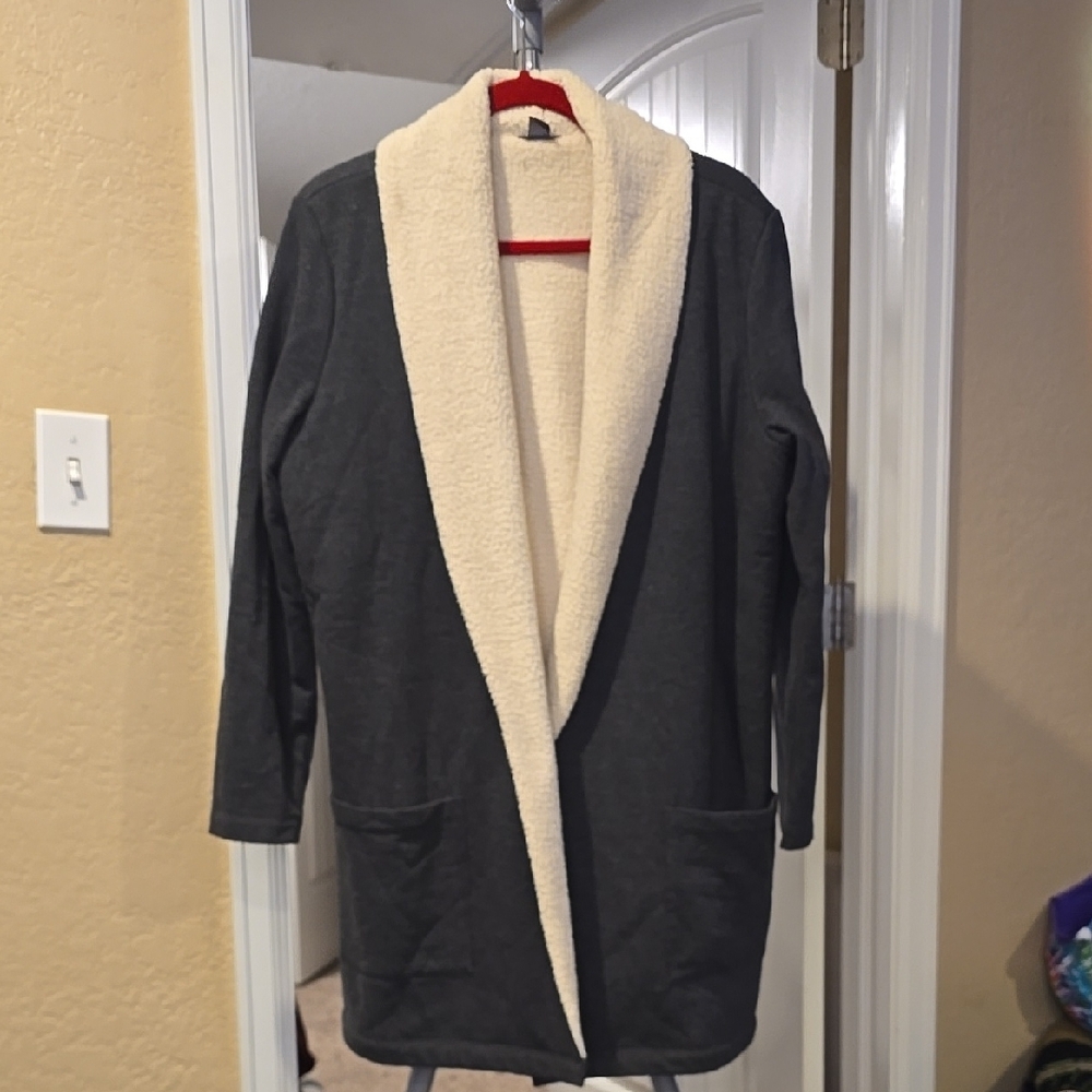 Eddie Bauer Women's Grey and Cream Jacket